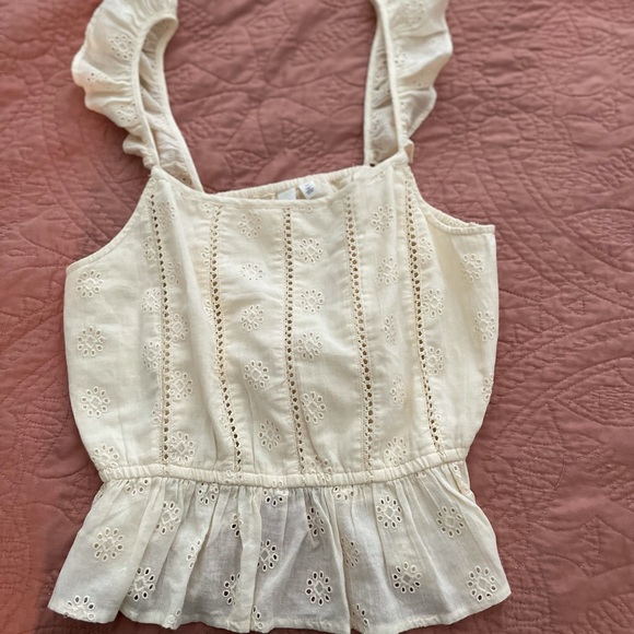 BP Floral Tank 🌸 - Picture 6 of 9